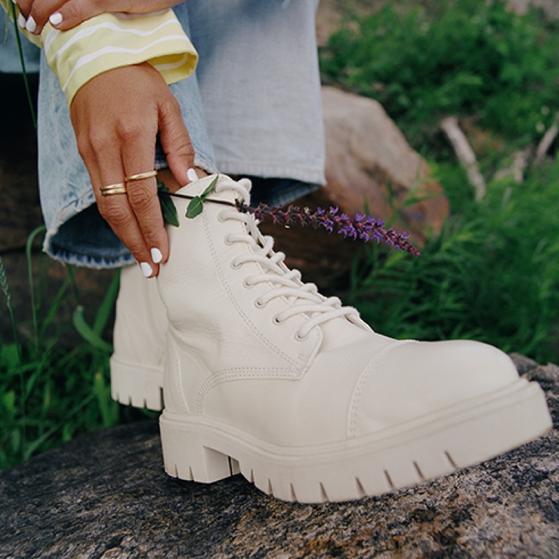 Women's Aldo Reilly Combat Boots White | 8415-RUJOS